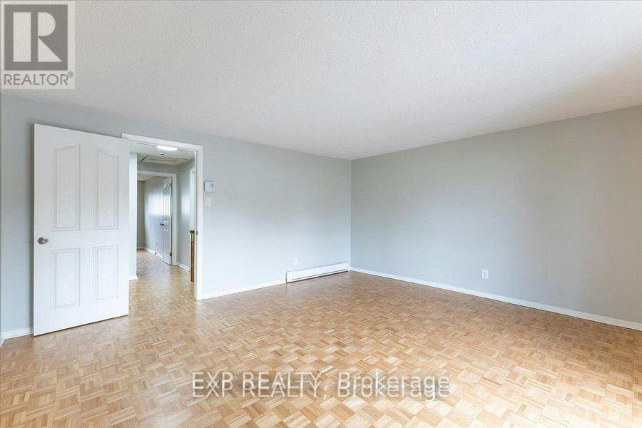 15 Jansen Road, Ottawa, ON, K2H 5W6 - 19