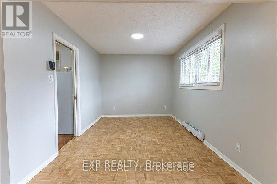 15 Jansen Road, Ottawa, ON, K2H 5W6 - 9