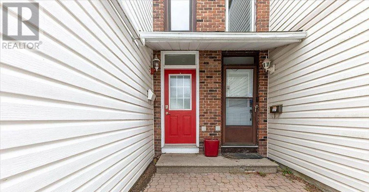15 Jansen Road, Ottawa, ON, K2H 5W6 - 4