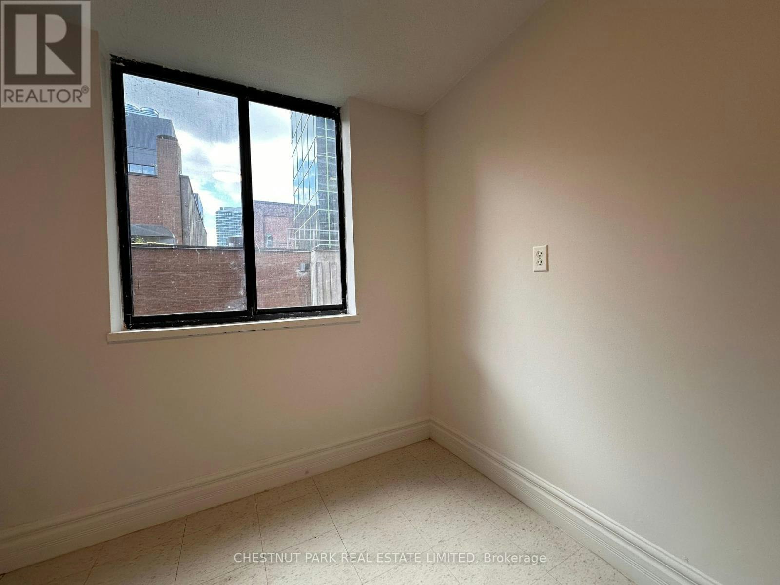 514-20 Saint Patrick Street, Toronto, ON, M5T 2Y4 - 9