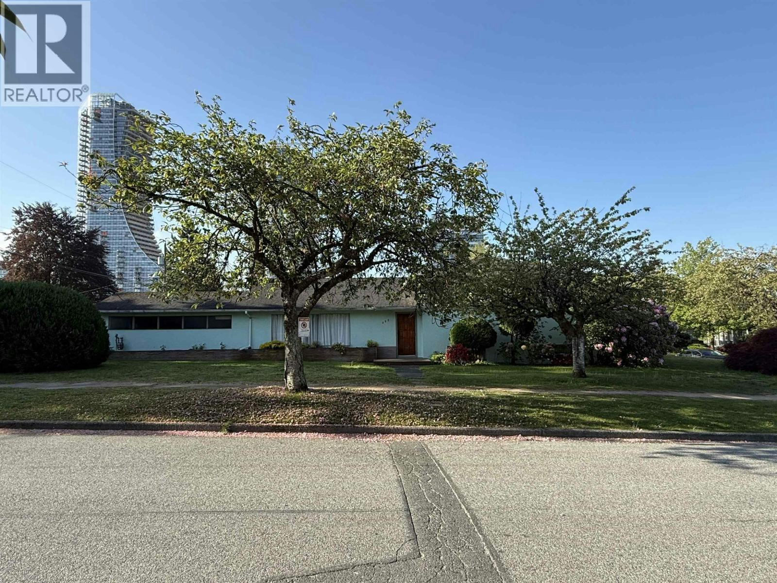 692 W 39th Avenue, Vancouver, BC, V5Z 2M3 - 8