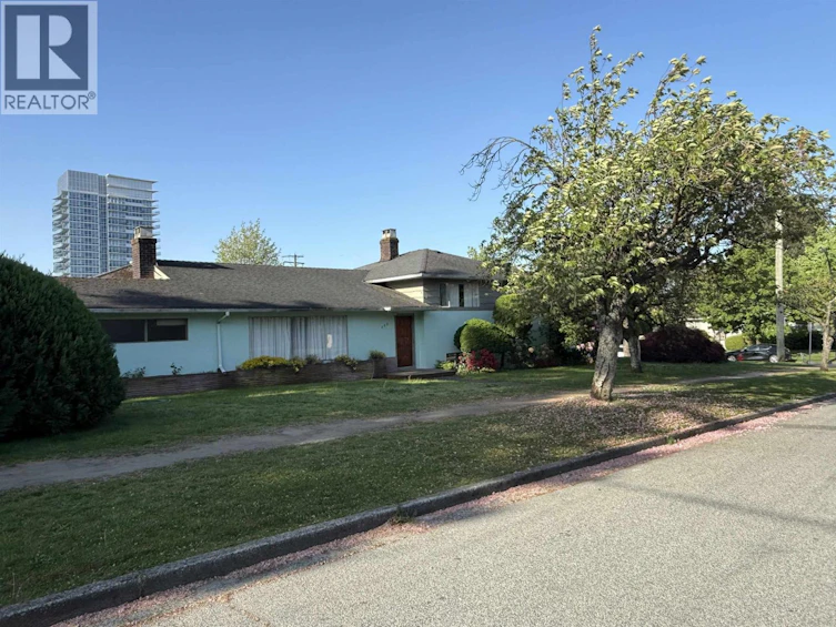 692 W 39th Avenue, Vancouver, BC, V5Z 2M3 - 7
