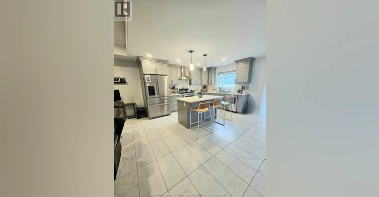 724 Faleria Street, Lakeshore, ON, N0R 1A0 - 4