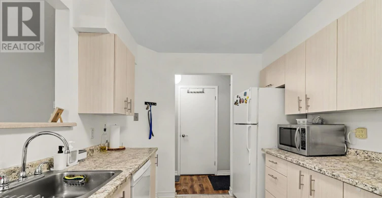 319-316 Lorry Greenberg Drive, Ottawa, ON, K1T 2P4 - 10