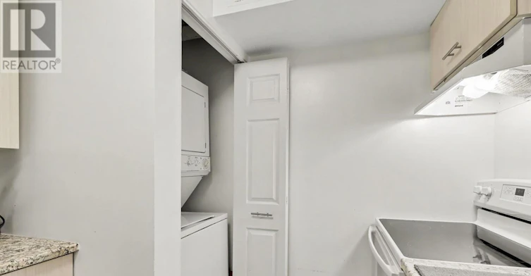 319-316 Lorry Greenberg Drive, Ottawa, ON, K1T 2P4 - 11