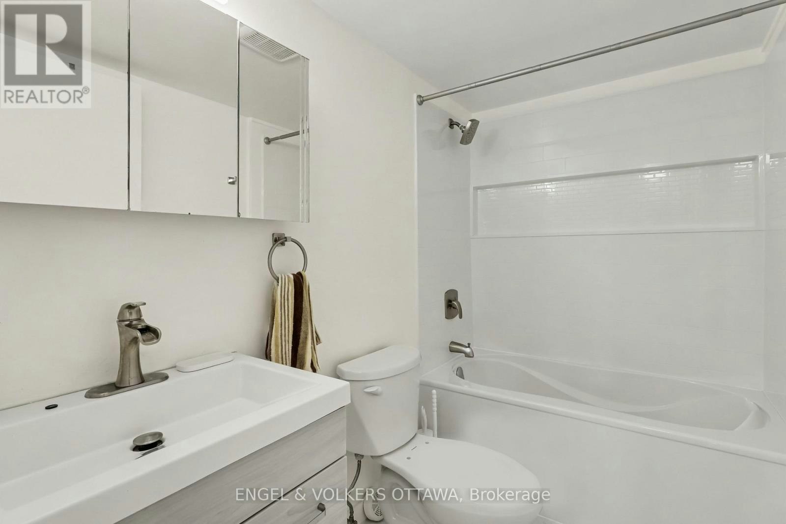 319-316 Lorry Greenberg Drive, Ottawa, ON, K1T 2P4 - 15