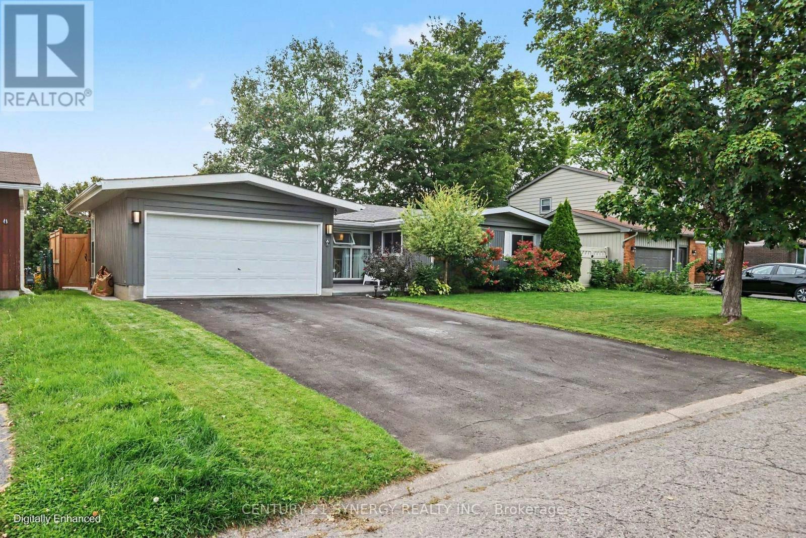 16 Lentini Way, Ottawa, ON, K2G 3P9