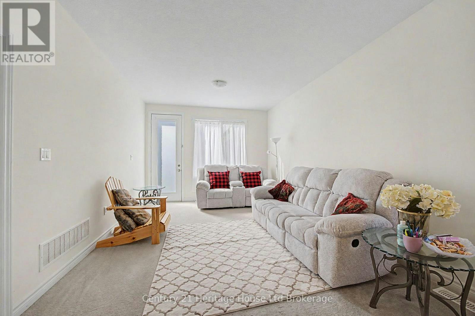 17 Harwood Street, Tillsonburg, ON, N4G 0J7 - 3