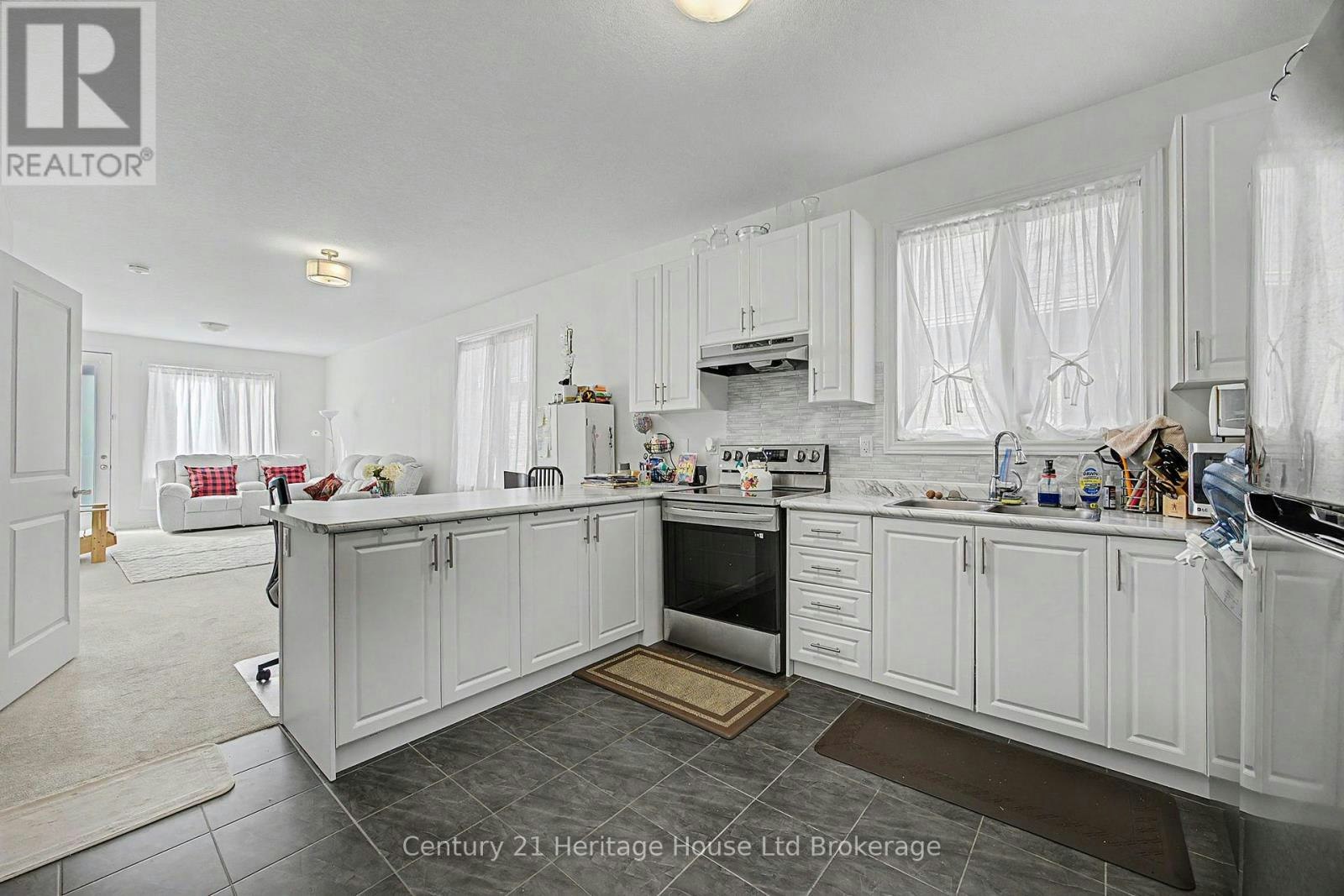 17 Harwood Street, Tillsonburg, ON, N4G 0J7 - 6