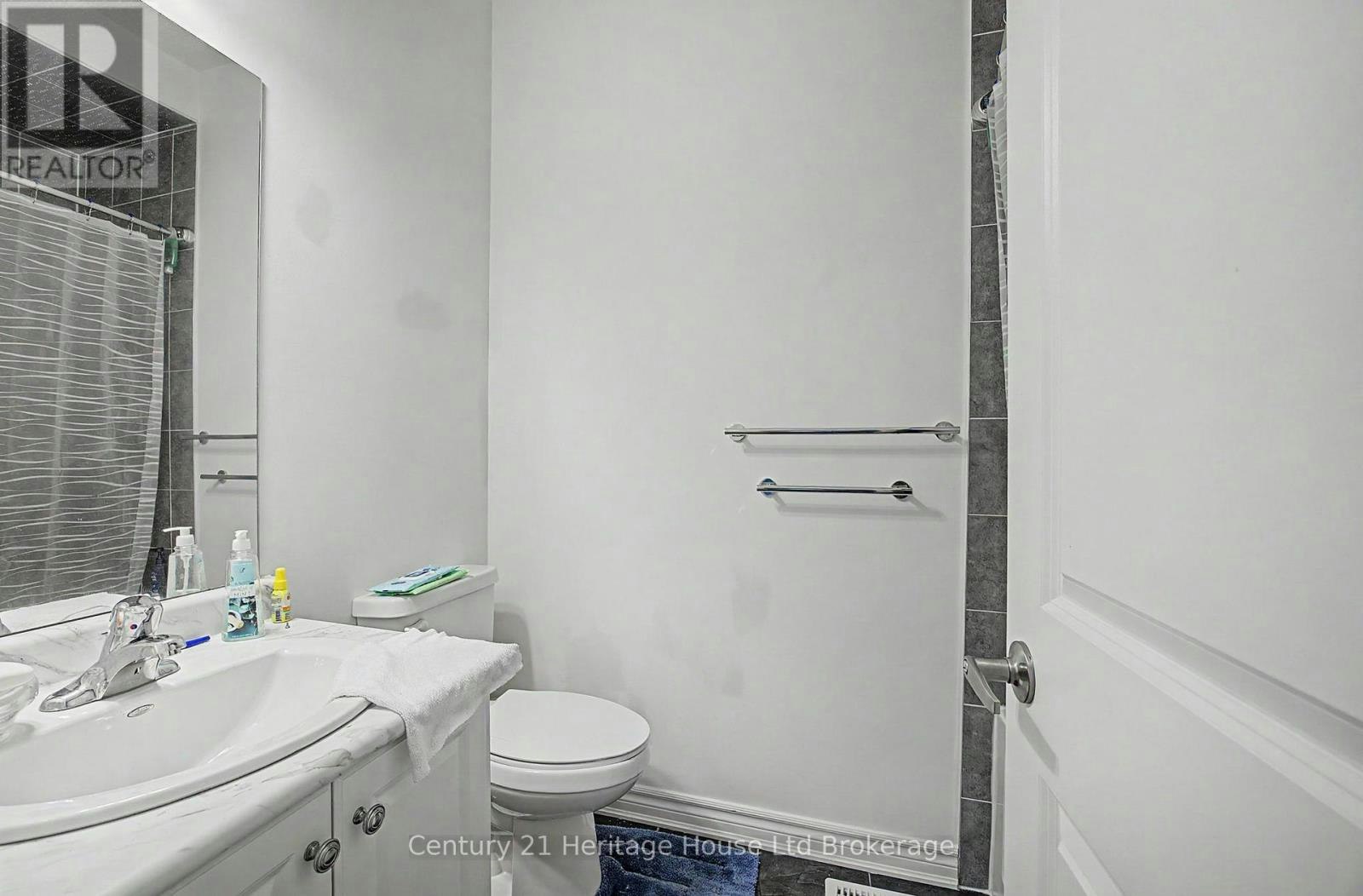 17 Harwood Street, Tillsonburg, ON, N4G 0J7 - 8