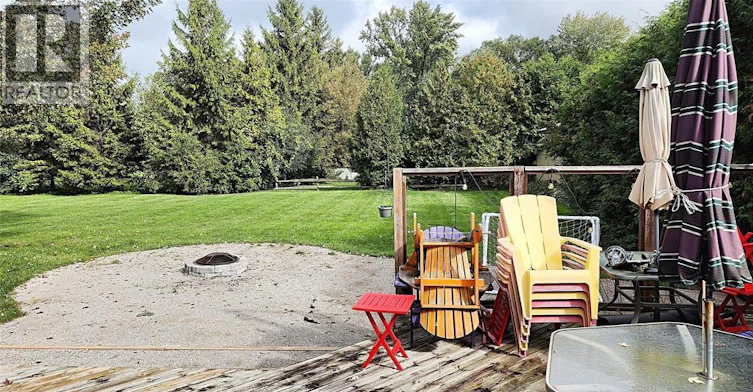 8468 Defore Drive, Lambton Shores, ON, N0M 1T0 - 12