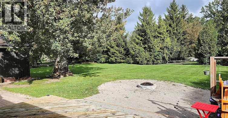 8468 Defore Drive, Lambton Shores, ON, N0M 1T0 - 11