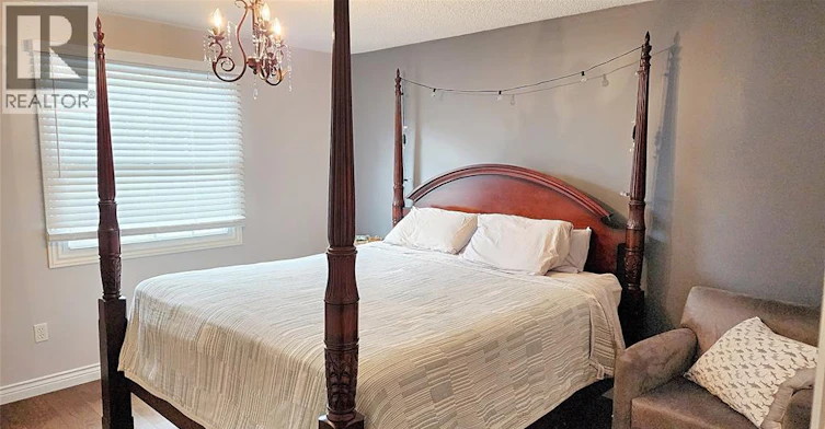 8468 Defore Drive, Lambton Shores, ON, N0M 1T0 - 8