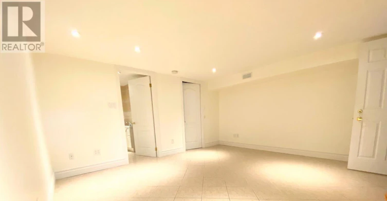 MAIN-260 Ossington Avenue, Toronto, ON, M6J 3A2 - 10