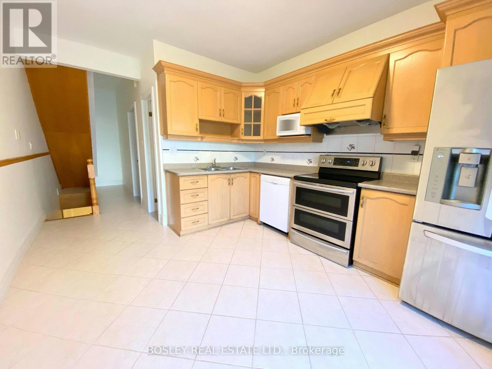 MAIN-260 Ossington Avenue, Toronto, ON, M6J 3A2 - 3
