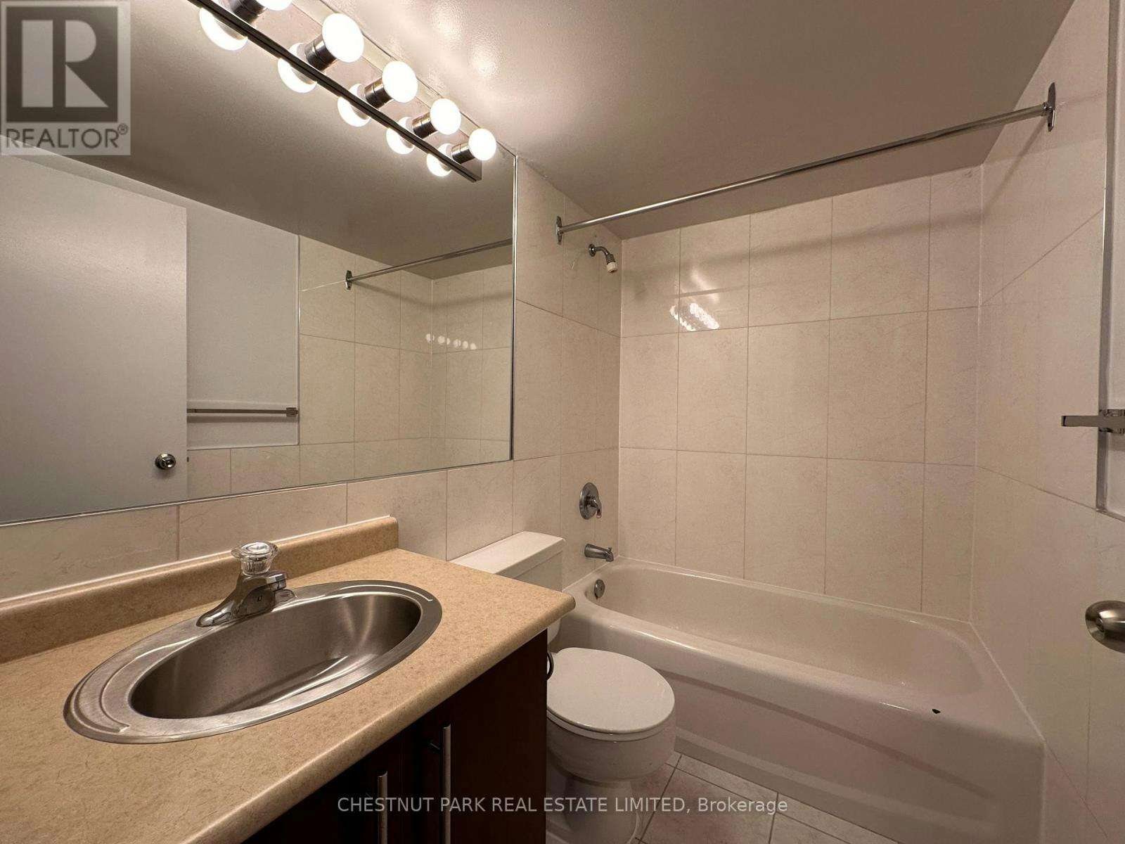 621-20 Saint Patrick Street, Toronto, ON, M5T 2Y4 - 21