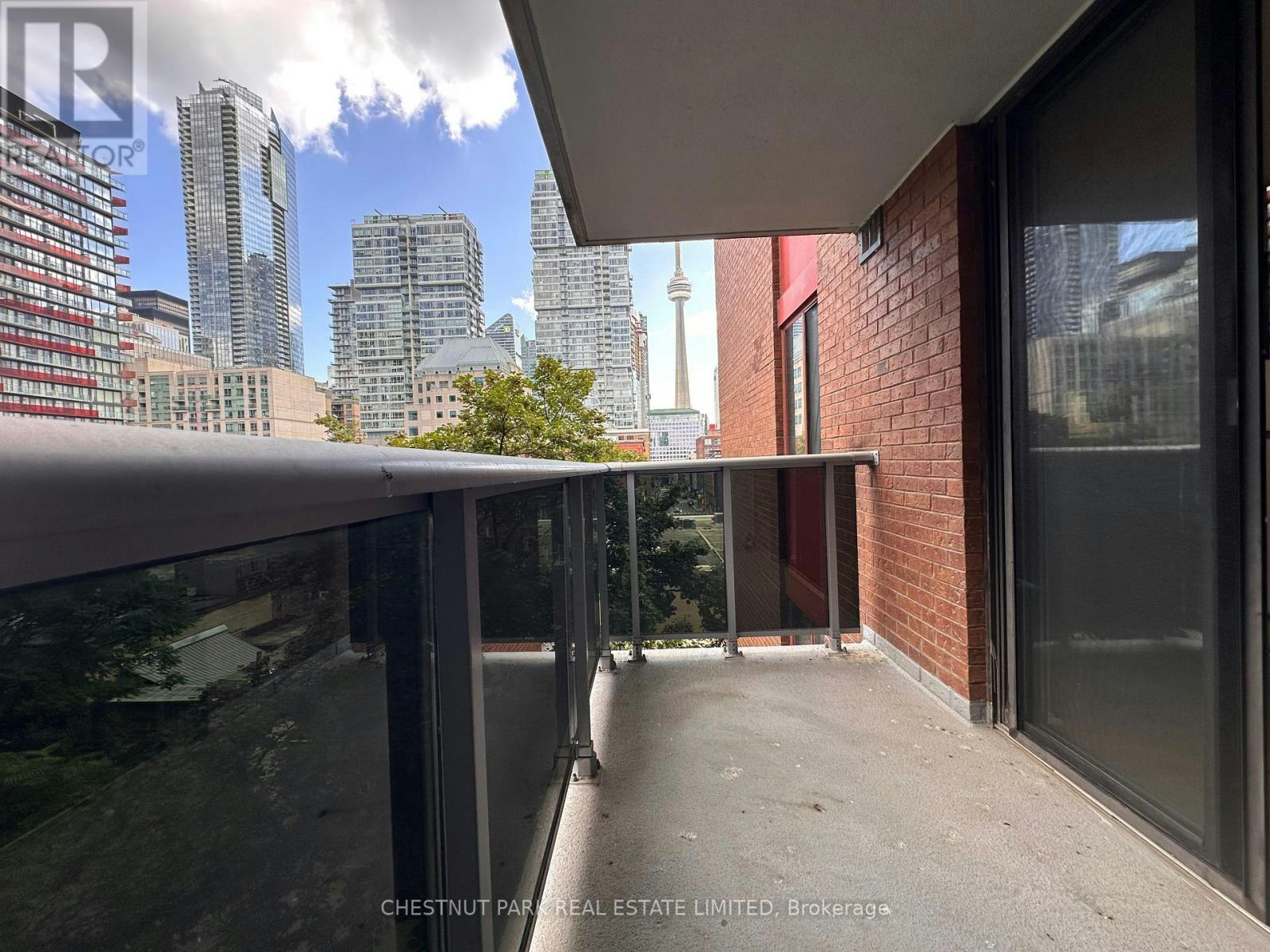 621-20 Saint Patrick Street, Toronto, ON, M5T 2Y4 - 8
