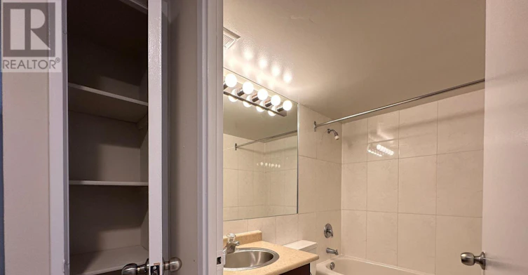 621-20 Saint Patrick Street, Toronto, ON, M5T 2Y4 - 19