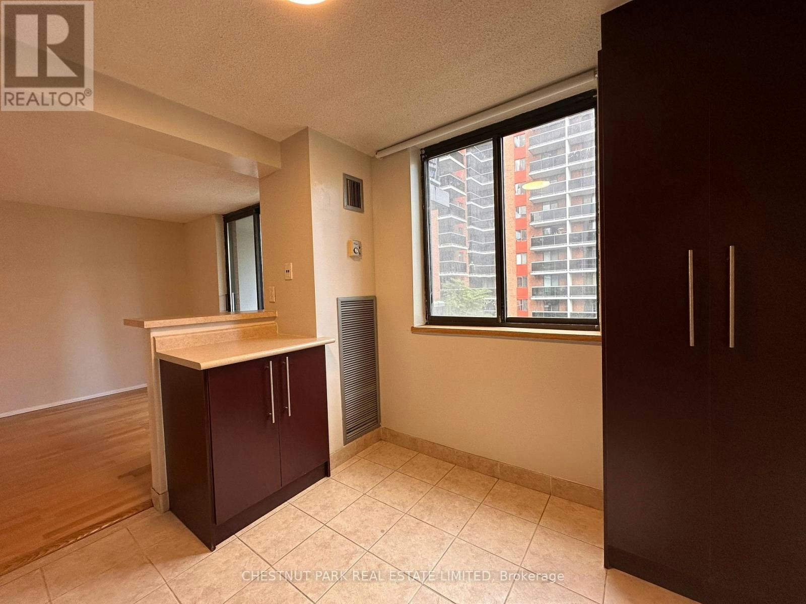 621-20 Saint Patrick Street, Toronto, ON, M5T 2Y4 - 18