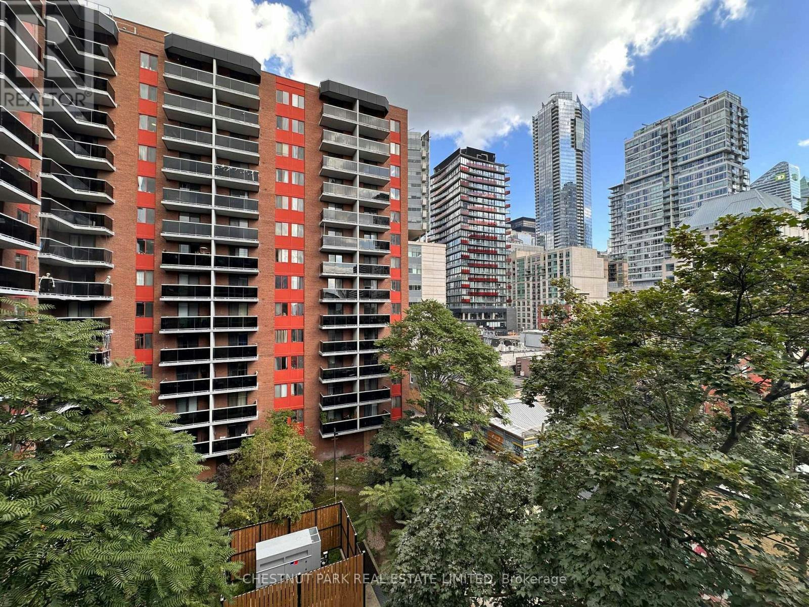 621-20 Saint Patrick Street, Toronto, ON, M5T 2Y4 - 9