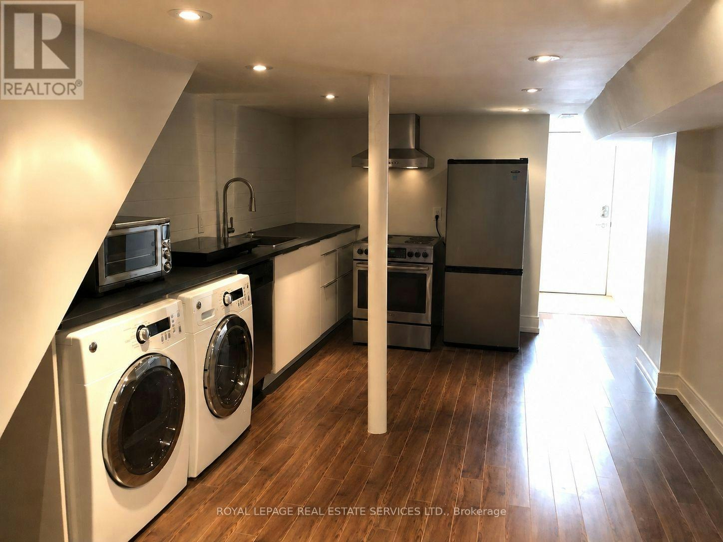 LOWER-506 Manning Avenue, Toronto, ON, M6G 2V7 - 4