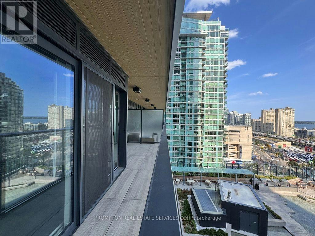1709-1 Concord Cityplace Way, Toronto, ON, M5V 0X3