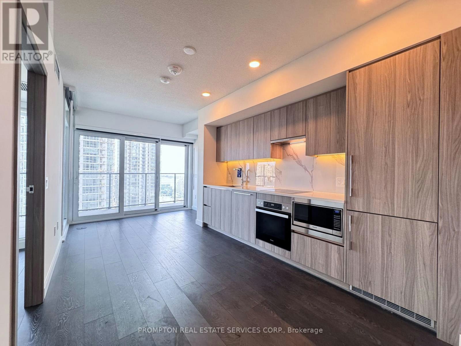 1709-1 Concord Cityplace Way, Toronto, ON, M5V 0X3 - 3