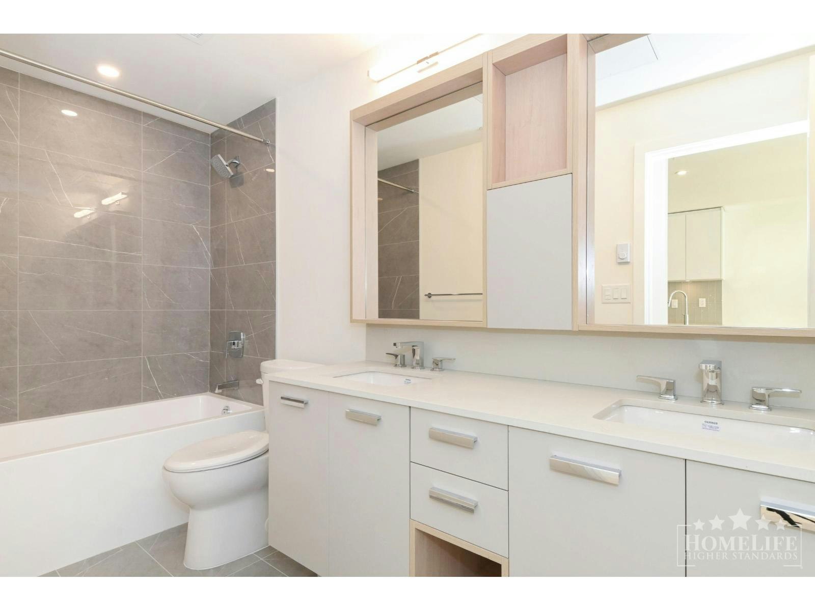 117-13777 75a Avenue, Surrey, BC, V3W 3W4 - 13