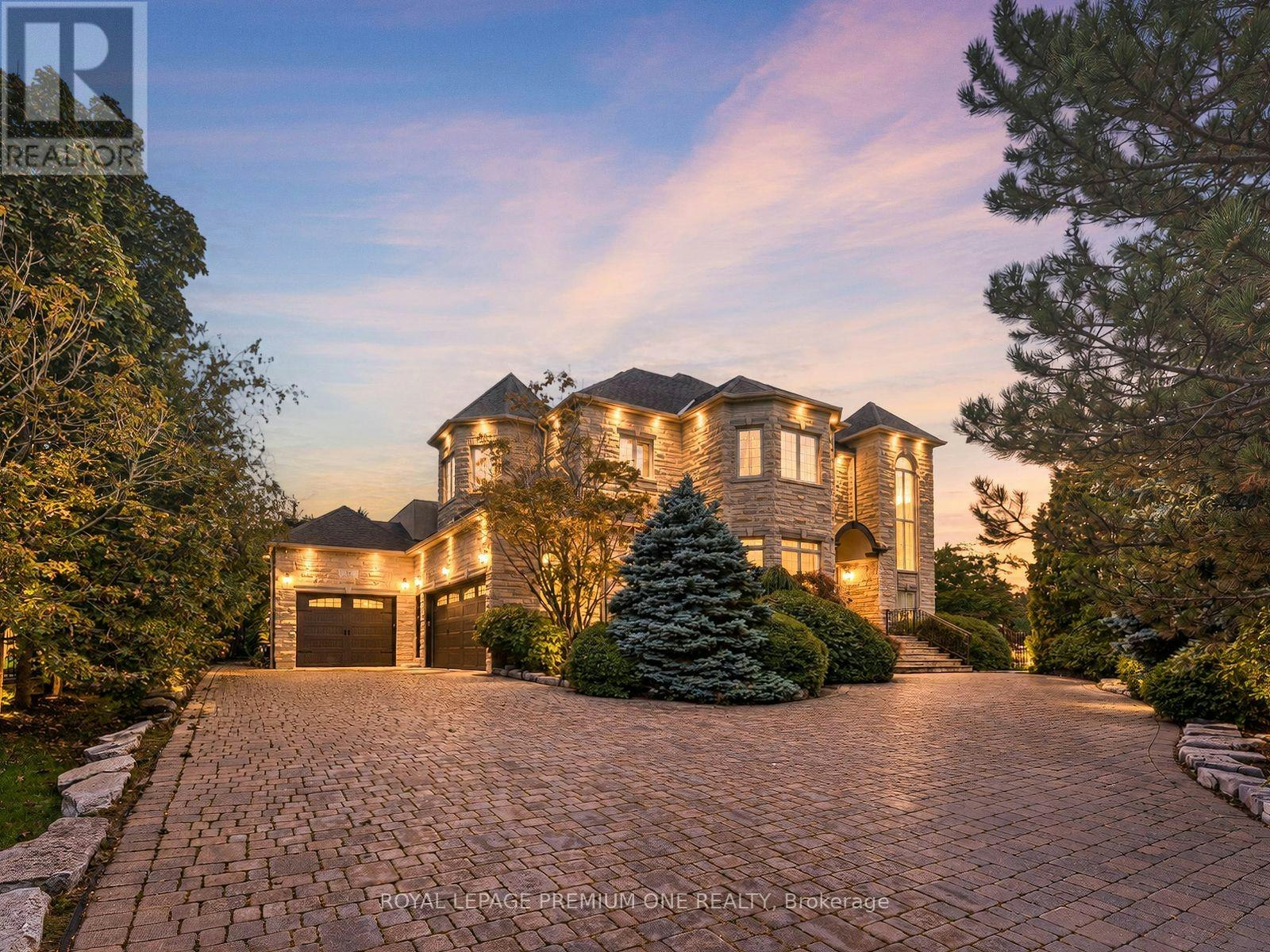 36 Northfield Court, Vaughan, ON, L0J 1C0