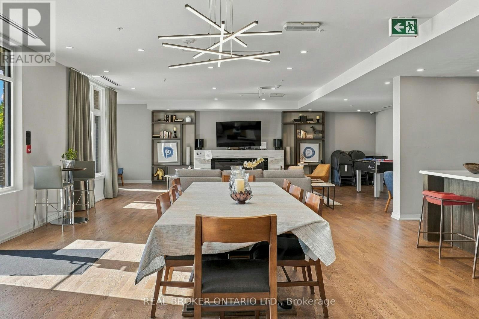 457 Plains Road E, Burlington, ON, L7T 0B8 - 26