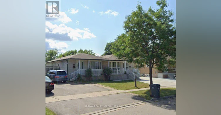 7464 Discus Crescent, Mississauga, ON, L4T 2V3