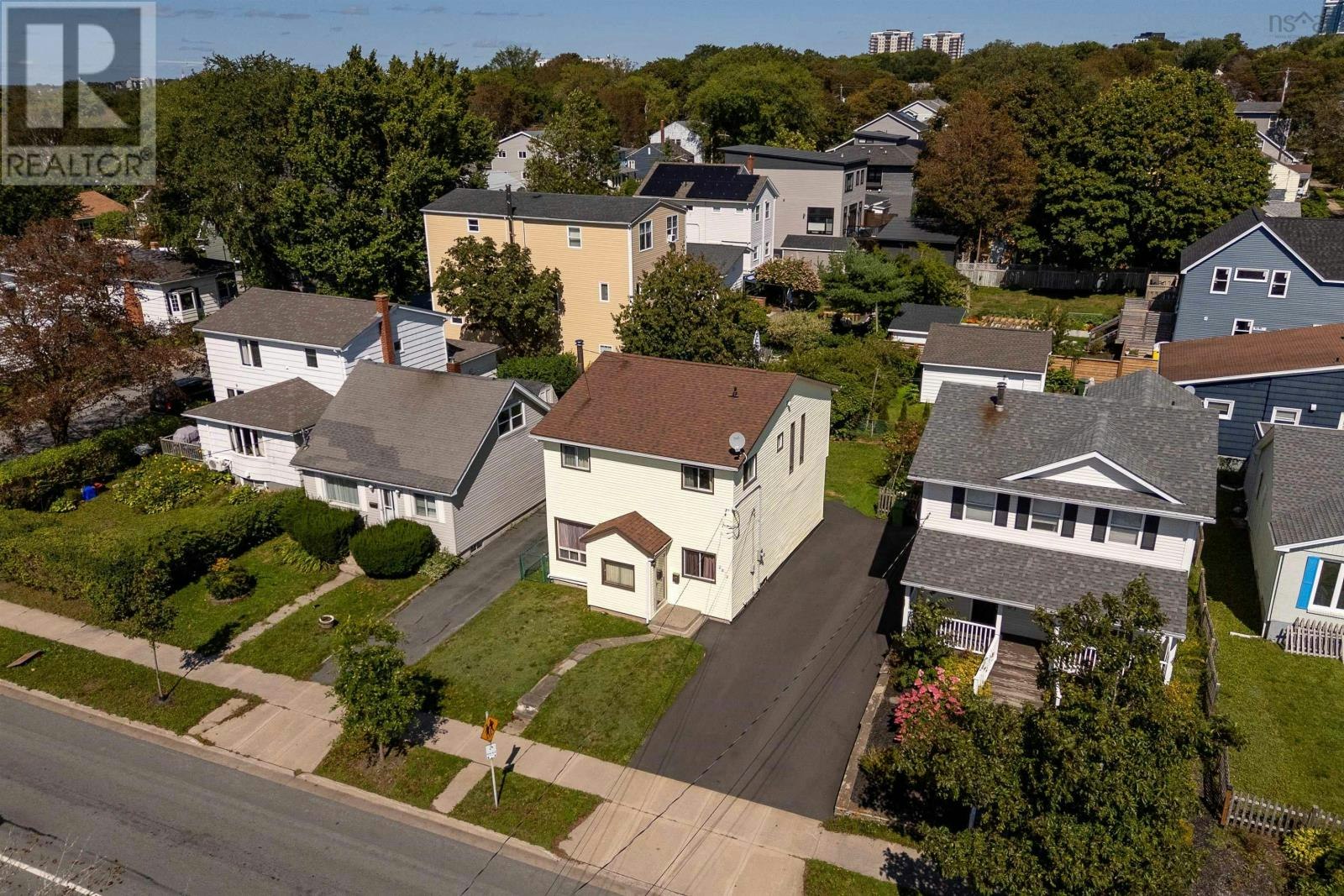 2875 Connaught Avenue, Halifax, NS, B3L 3A2