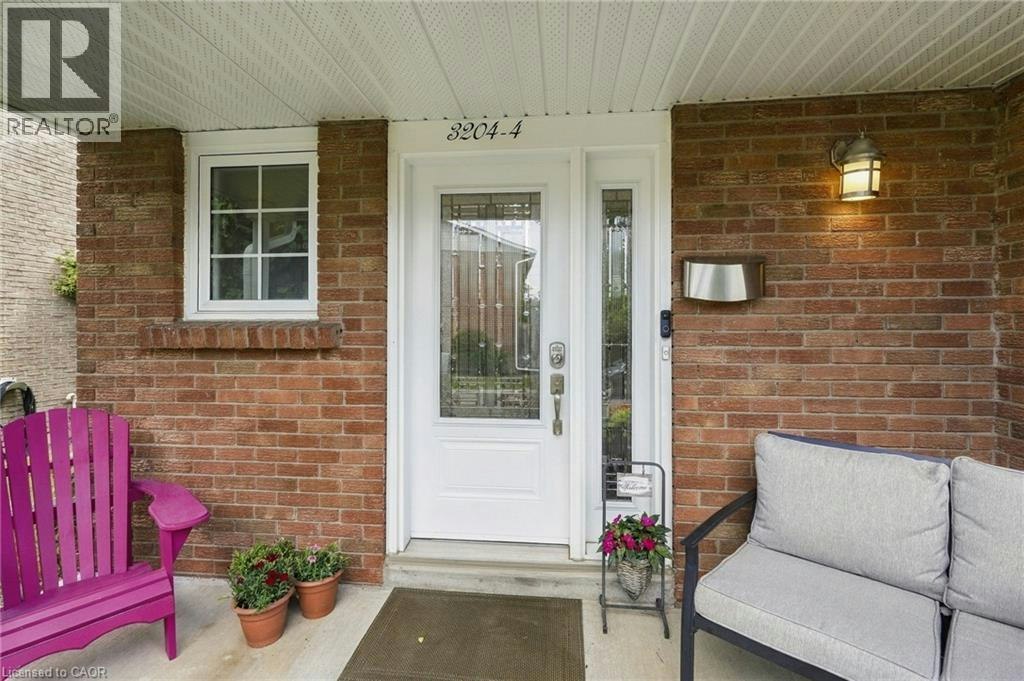 4-3204 New Street - 3