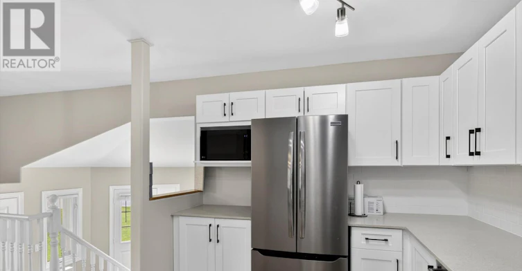 644 Trailview Drive, Peterborough, ON, K9J 8P3 - 12