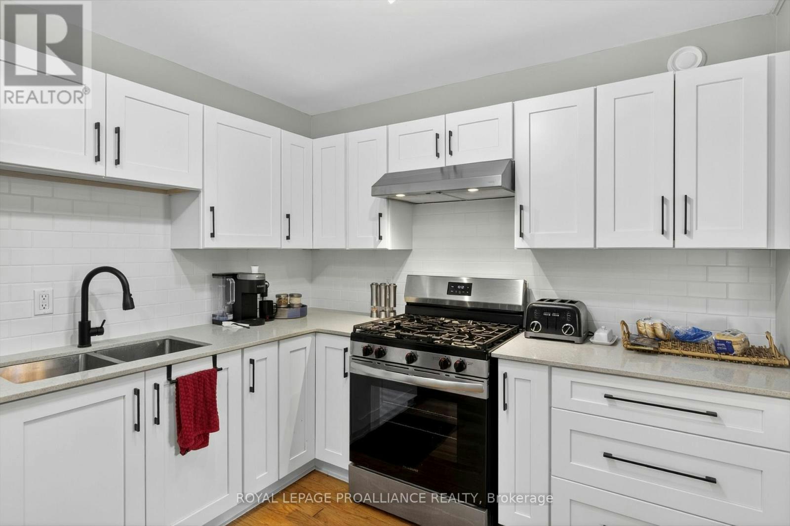 644 Trailview Drive, Peterborough, ON, K9J 8P3 - 10