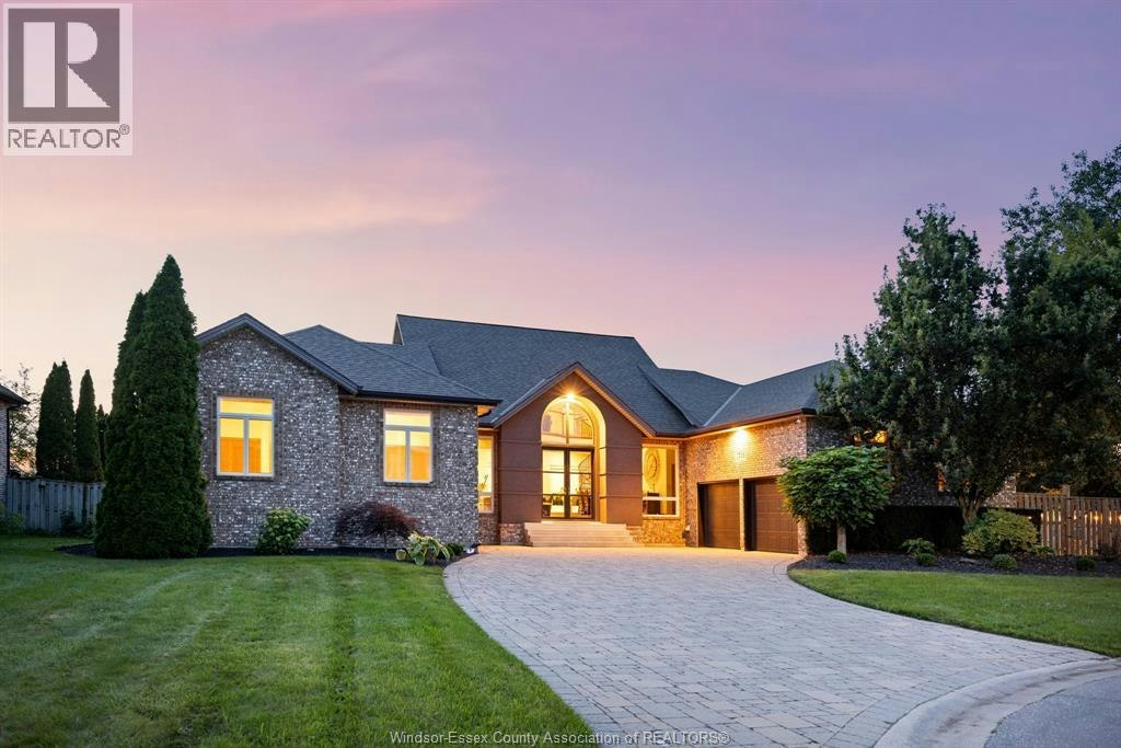 1715 Kavanaugh, Tecumseh, ON, N8N 4R3