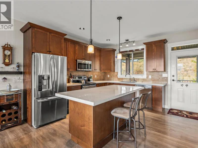 121 Blackcomb Court - 5