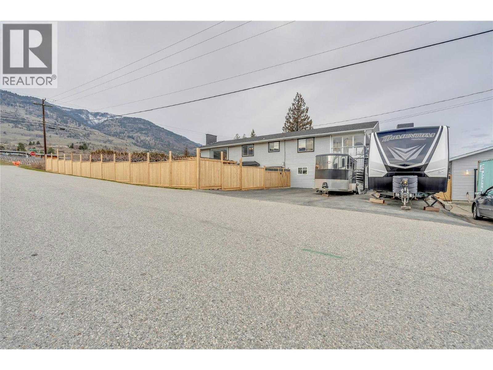 386 11 Road Road, Oliver, BC, V0H 1T1