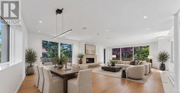 2 Addison Crescent, Toronto, ON, M3B 1K8 - 2