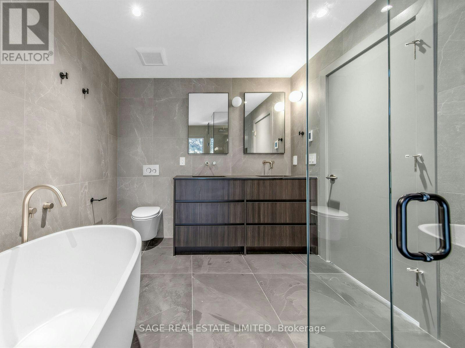 2 Addison Crescent, Toronto, ON, M3B 1K8 - 24