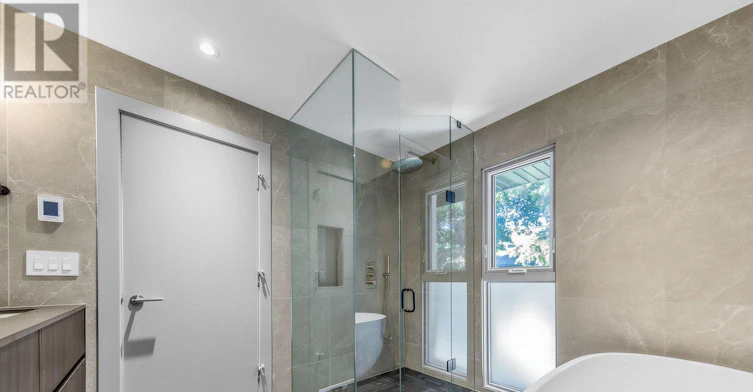 2 Addison Crescent, Toronto, ON, M3B 1K8 - 25
