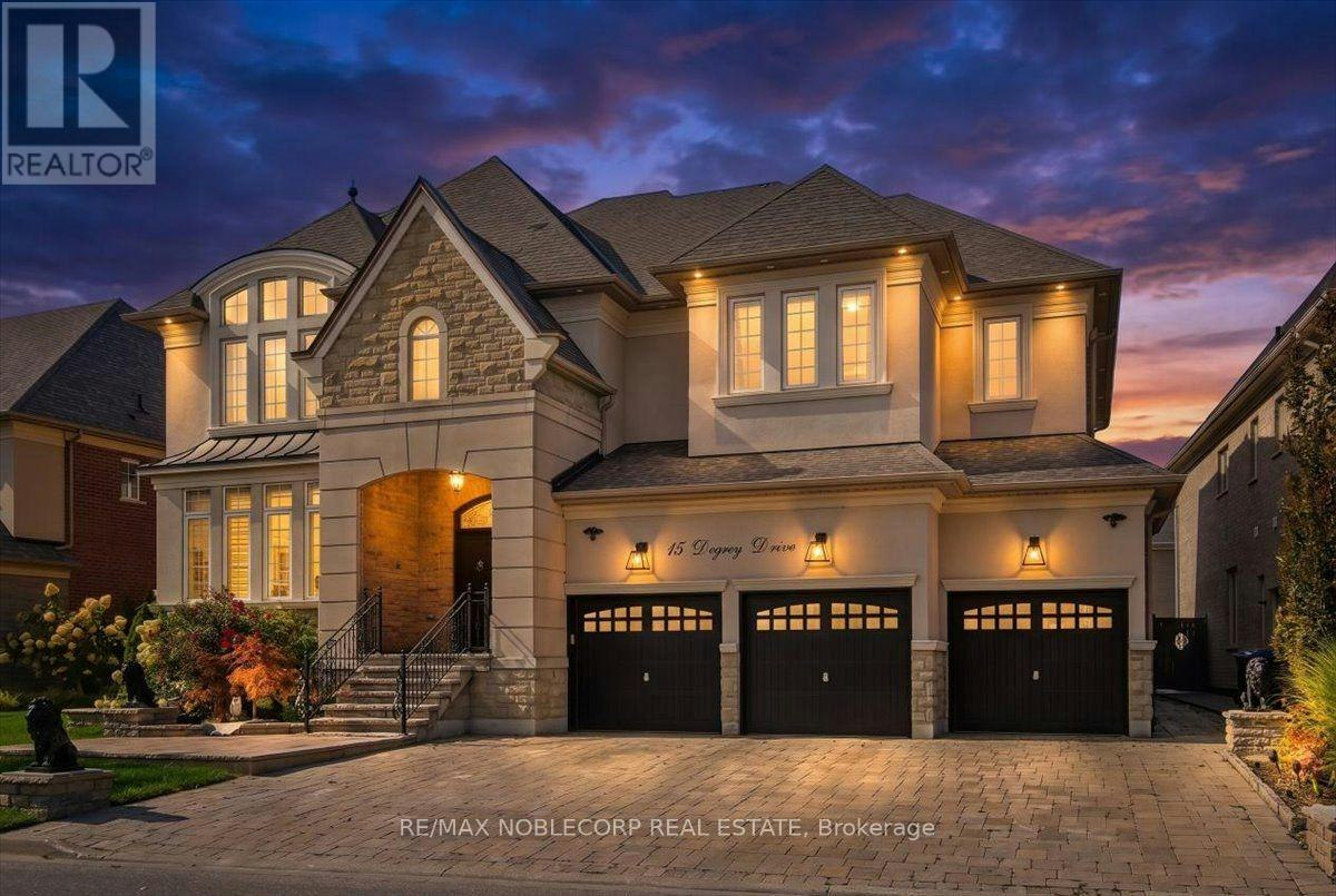 15 Degrey Drive, Brampton, ON, L6P 3T6