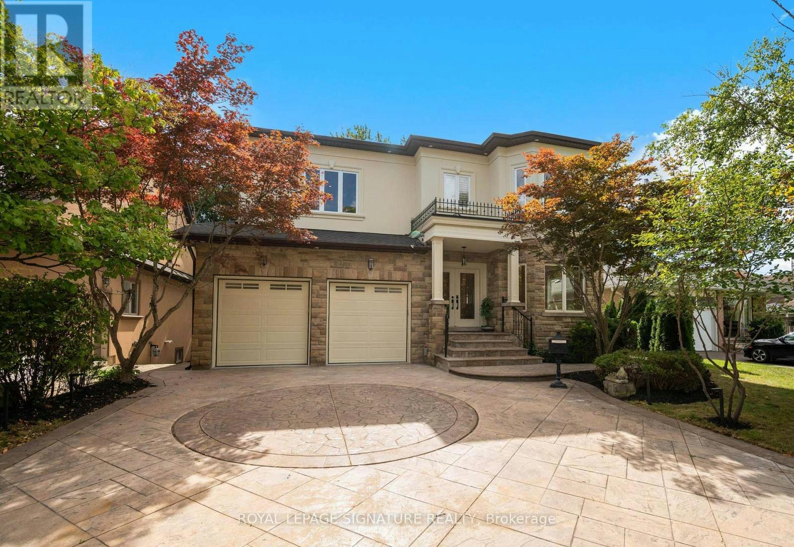 762 Duchess Drive, Mississauga, ON, L4Y 1H7