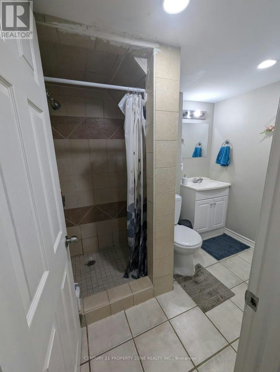 561 Mohawk Road W, Hamilton, ON, L9C 1X5 - 8