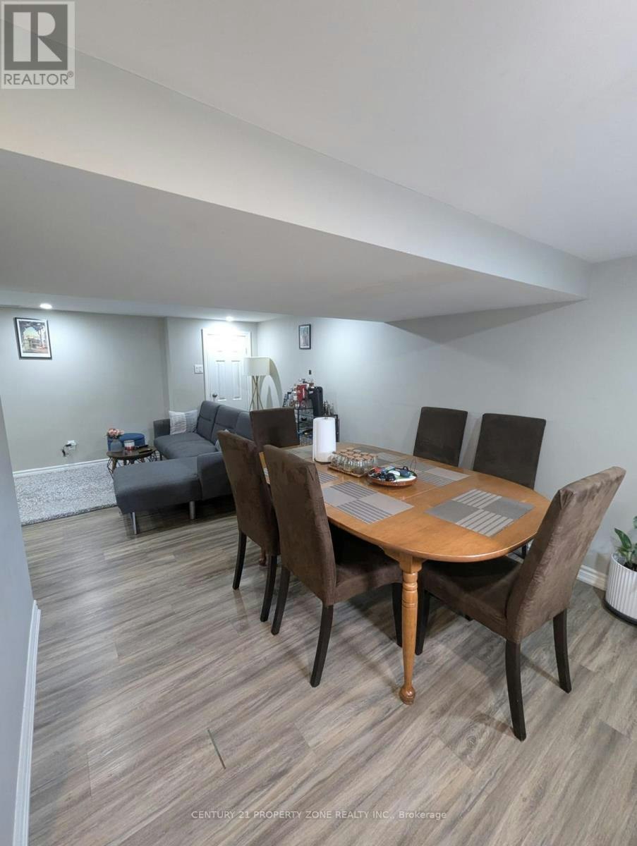 561 Mohawk Road W, Hamilton, ON, L9C 1X5 - 3