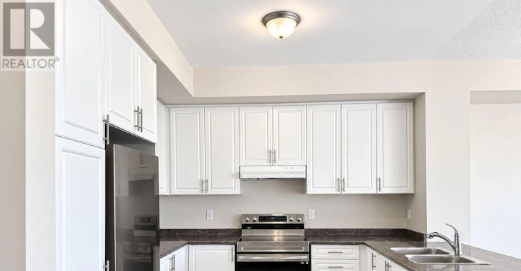 109 Sapphire Way, Thorold, ON, L2V 0L5 - 5