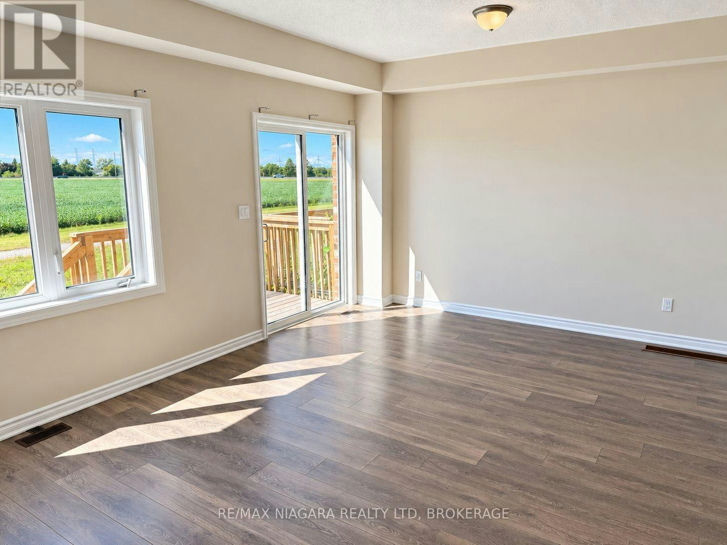 109 Sapphire Way, Thorold, ON, L2V 0L5 - 7