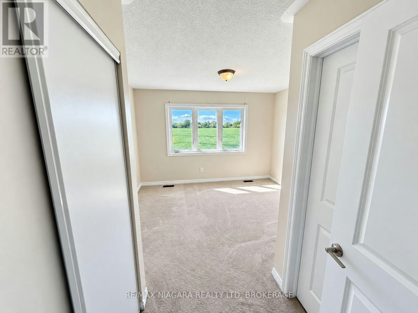 109 Sapphire Way, Thorold, ON, L2V 0L5 - 10