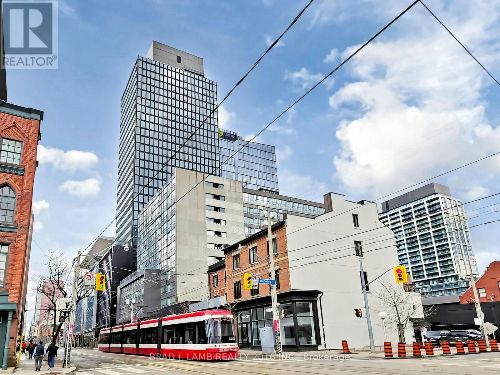 404-284 King Street E, Toronto, ON, M5A 1K4