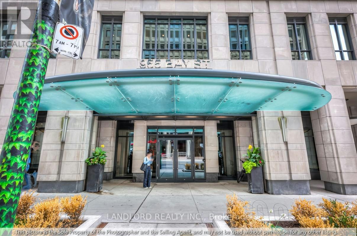 1714-955 Bay Street, Toronto, ON, M5S 0C6 - 21